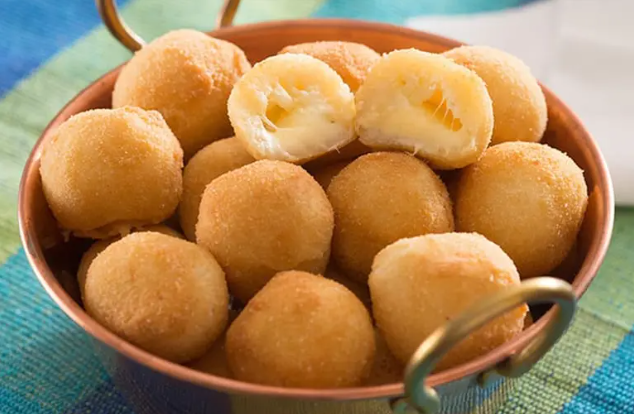 Bolinhas de Queijo
